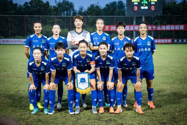 法网女单惊天冷门：五位种子一夜出局，中国独苗突围！